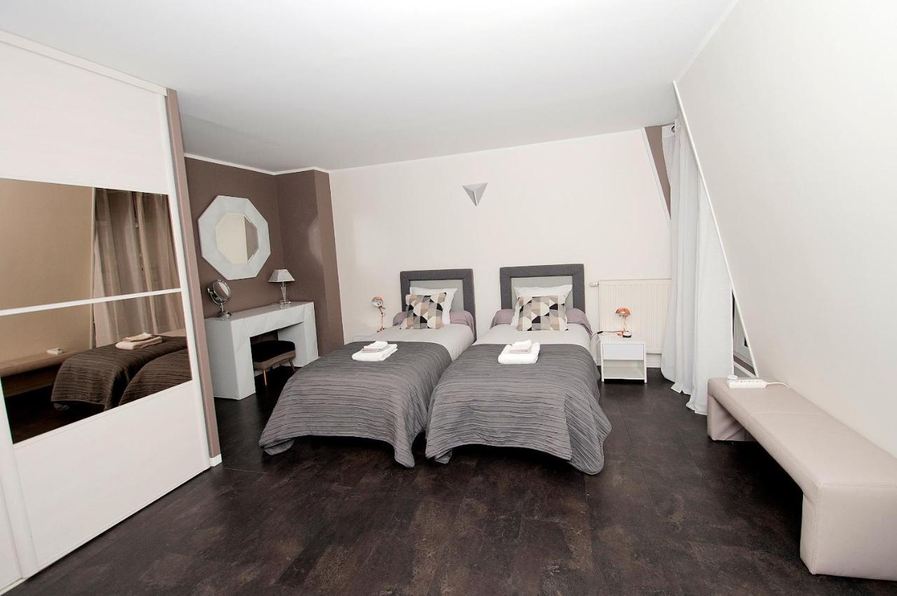 Apartment Near Parks